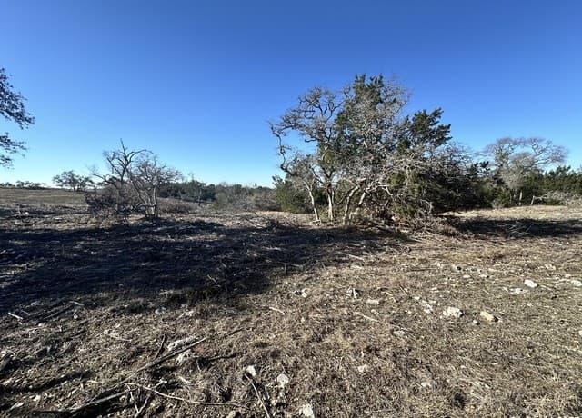 rental at TBD Oakwater Drive in Fredericksburg, TX — photo 1