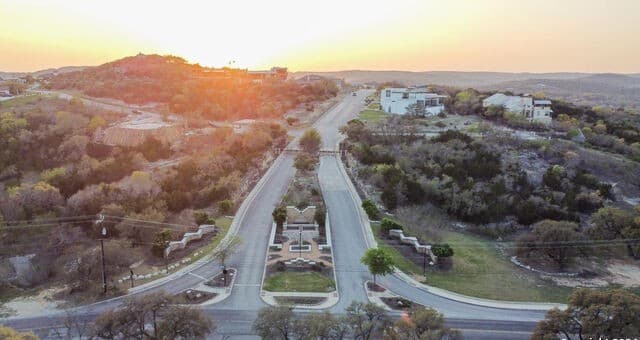 rental at 23707 High Garden in San Antonio, TX — photo 3