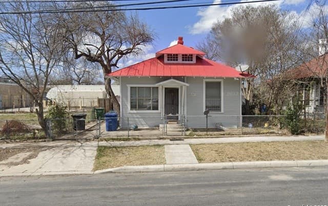 3-bedroom rental at 203 Warren in San Antonio, TX — photo 1