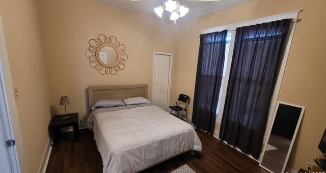 3-bedroom rental at 203 Warren in San Antonio, TX — photo 2