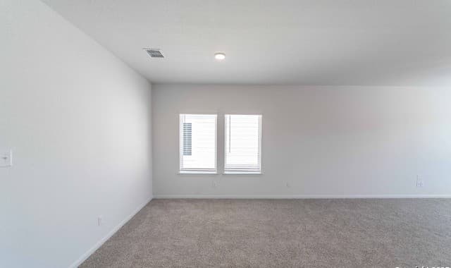 4-bedroom rental at 8438 Eyas Meadows in San Antonio, TX — photo 2