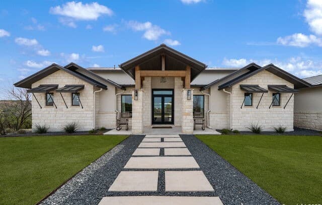 5-bedroom home for sale at 384 Blue Diamond in Boerne TX