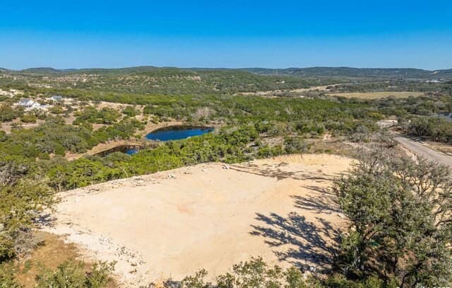 rental at 345 Lake Ridge in Helotes, TX — photo 1