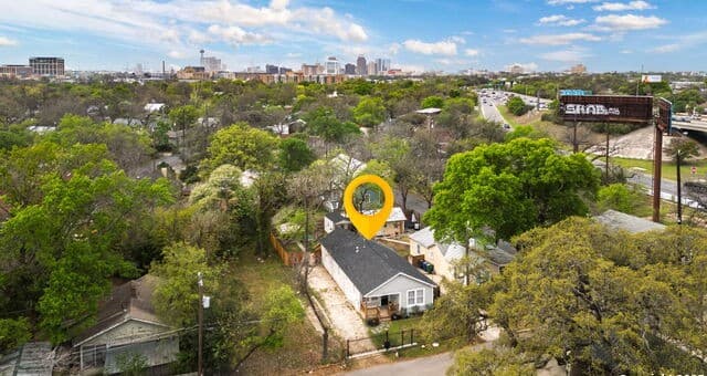3-bedroom rental at 314 Trail in San Antonio, TX — photo 3