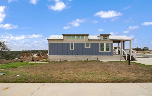 2-bedroom rental at 5386 Ranch Road 1376 #172 in Fredericksburg, TX — photo 3