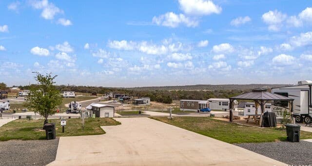 rental at 5386 Ranch Road 1376 #101 in Fredericksburg, TX — photo 2