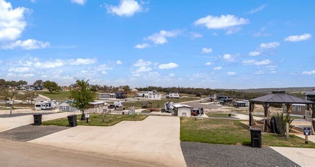 rental at 5386 Ranch Road 1376 #101 in Fredericksburg, TX — photo 3