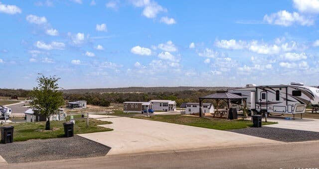 rental at 5386 Ranch Road 1376 #101 in Fredericksburg, TX — photo 4