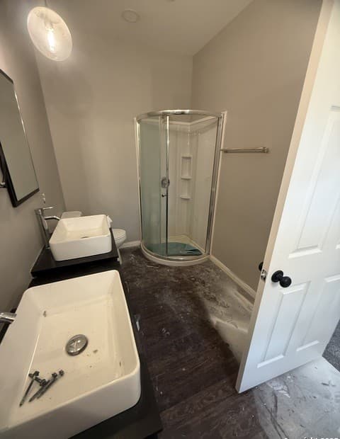 3-bedroom rental at 806 21st in Hondo, TX — photo 5
