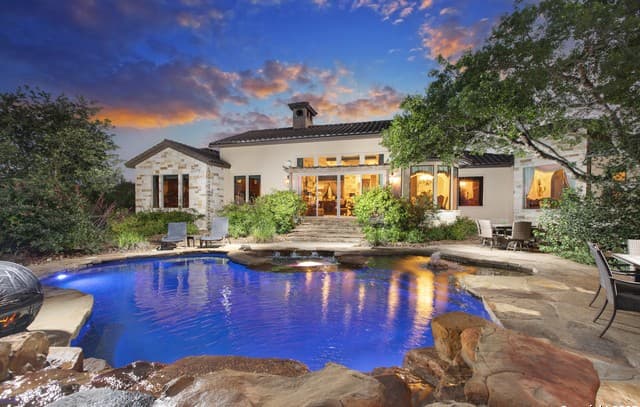 Home for sale at 112 Shadywood in Boerne, TX — photo 2