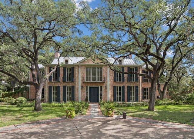 4-bedroom home for sale at 424 Ivy in San Antonio TX
