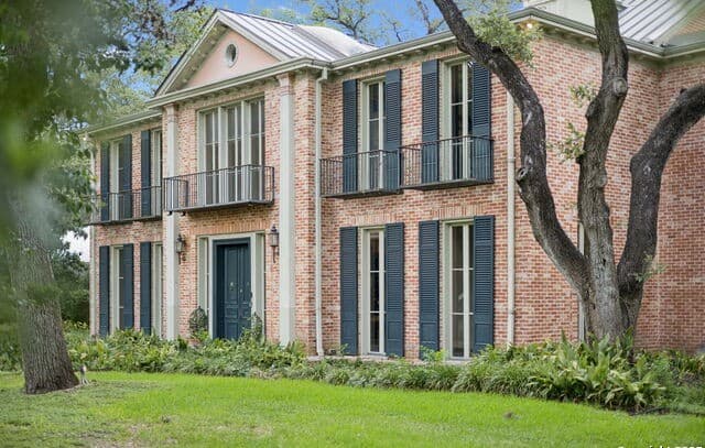 Home for sale at 424 Ivy in San Antonio, TX — photo 2