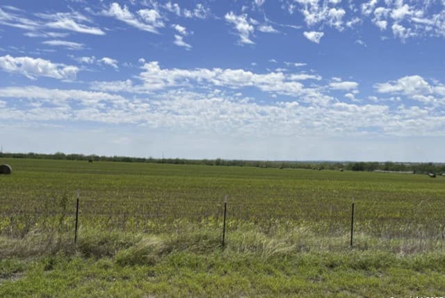 rental at TRACT D Abbott in St Hedwig, TX — photo 2