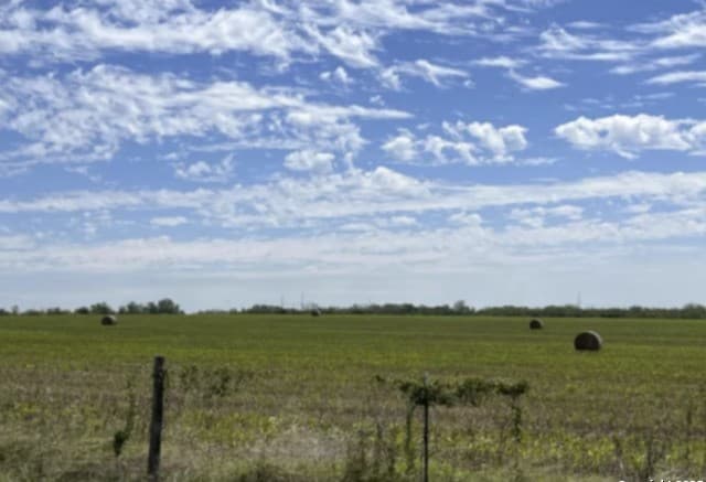 rental at TRACT D Abbott in St Hedwig, TX — photo 3
