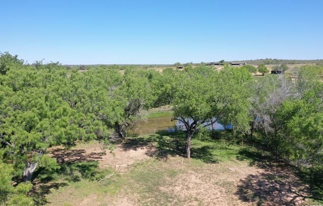 rental at 0 S State Highway 173 in Devine, TX — photo 3