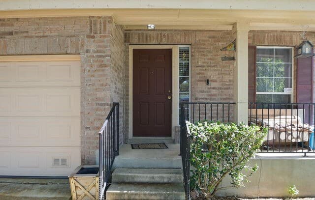 4-bedroom rental at 7446 Perseus Sound in San Antonio, TX — photo 3