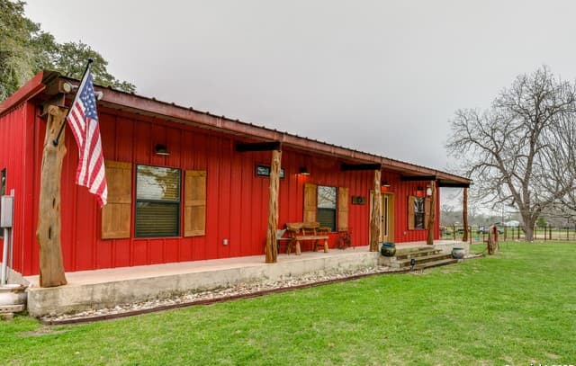 5-bedroom home for sale at 1077 C Rd in Sutherland Springs TX