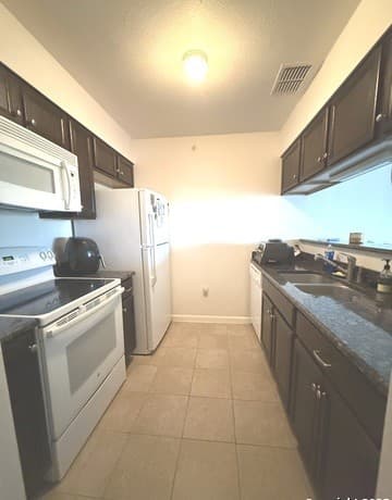 1-bedroom rental at 4111 Medical Unit 308A in San Antonio, TX — photo 1