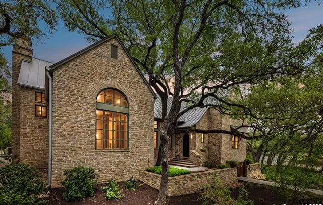 3-bedroom home for sale at 110 Turnberry Way in San Antonio TX
