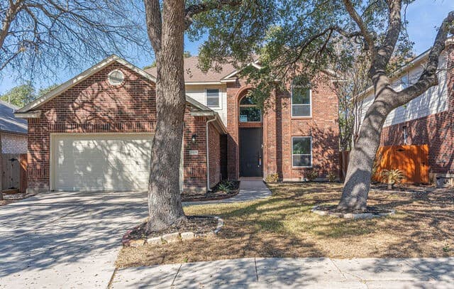 4-bedroom rental at 12934 Legend Cave in San Antonio, TX — photo 1