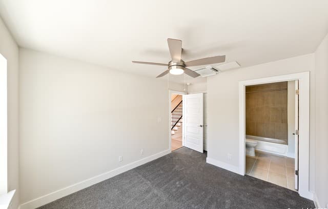 3-bedroom rental at 419 Ira #1101 Unit UNIT 1101 in San Antonio, TX — photo 4