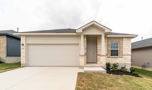 4-bedroom rental at 8920 Grey Elm in Elmendorf, TX — photo 1