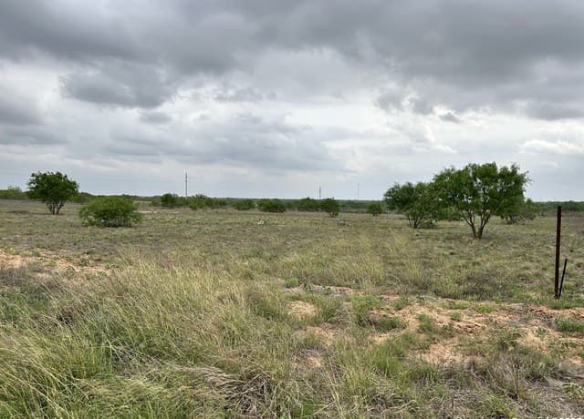 rental at LOTS21-22&30-31 County Road 1629 Hillcounty in Moore, TX — photo 4