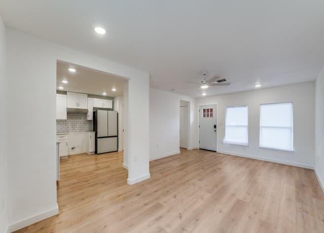 4-bedroom rental at 2207 Burnet in San Antonio, TX — photo 3