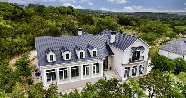 5-bedroom home for sale at 321 Bentwood Dr in Spring Branch TX