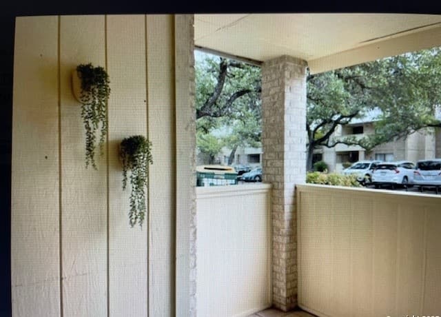 2-bedroom rental at 11843 Braesview Unit 2007 in San Antonio, TX — photo 2
