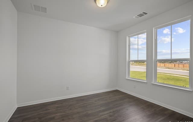 5-bedroom rental at 2804 Reeves Ln in Schertz, TX — photo 5