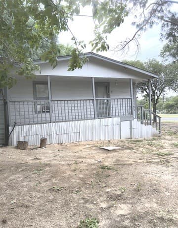 rental at 23051 Us Highway 281 in San Antonio, TX — photo 2