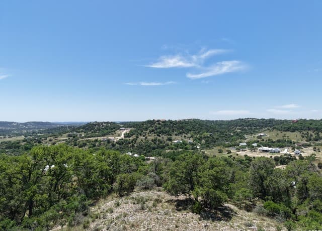 rental at 231 Echo Falls in Comfort, TX — photo 3