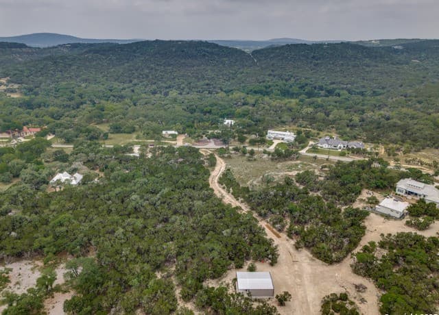 rental at LOT 20 Canyon Forest in Helotes, TX — photo 3