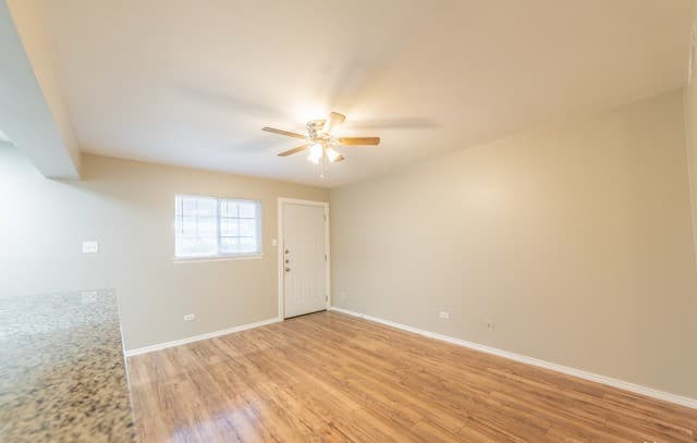 2-bedroom rental at 615 Vance Jackson Rd Unit 101 in San Antonio, TX — photo 4