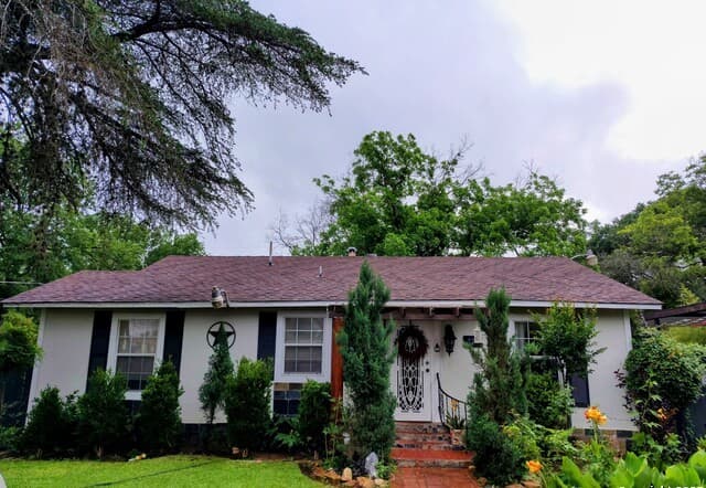 3-bedroom rental at 724 Holmgreen in San Antonio, TX — photo 1