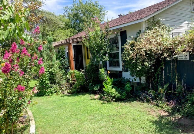 3-bedroom rental at 724 Holmgreen in San Antonio, TX — photo 4