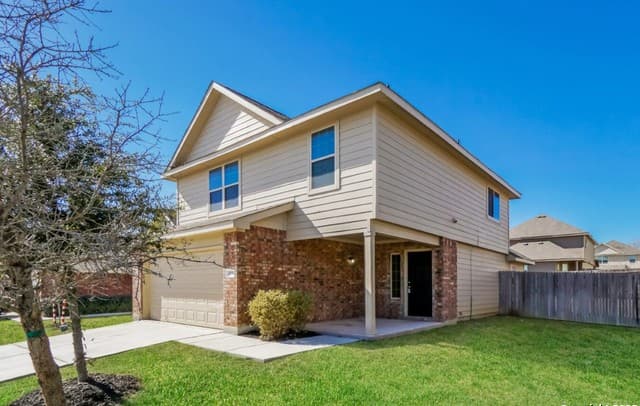 3-bedroom rental at 4939 War Horse in San Antonio, TX — photo 2
