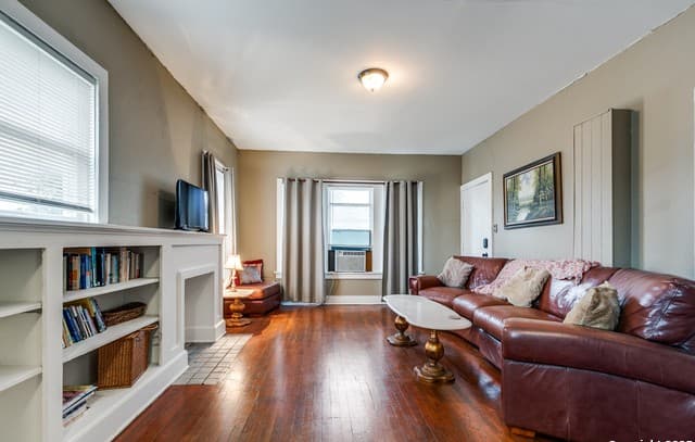 rental at 765 Fulton in San Antonio, TX — photo 1