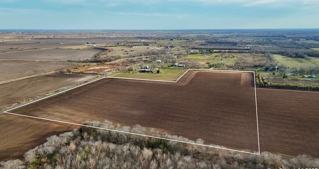 rental at TBD (1) County Road 5702 in Natalia, TX — photo 4