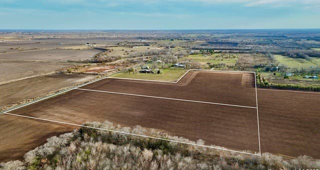 rental at TBD County Road 5715 in Natalia, TX — photo 1