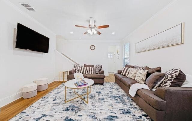 rental at 2527 Lynwood Bend in San Antonio, TX — photo 5