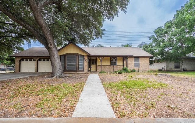 3-bedroom rental at 10503 Luzon Dr in San Antonio, TX — photo 1