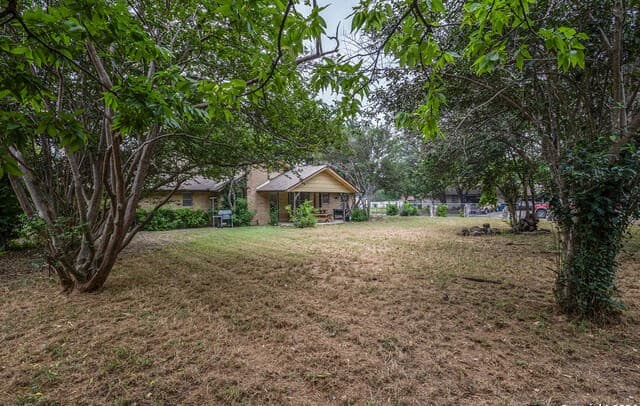 3-bedroom rental at 10503 Luzon Dr in San Antonio, TX — photo 4