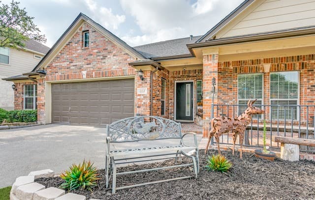 Home for sale at 1002 Alpine Pond in San Antonio, TX — photo 2