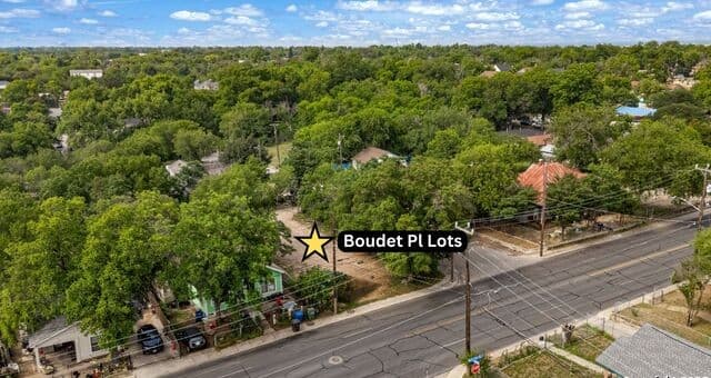 rental at 106 Boudet Pl in San Antonio, TX — photo 2