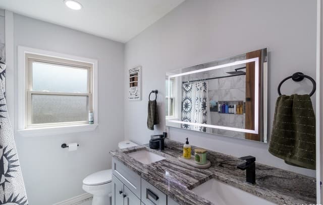 4-bedroom rental at 4527 Southton Way in San Antonio, TX — photo 3