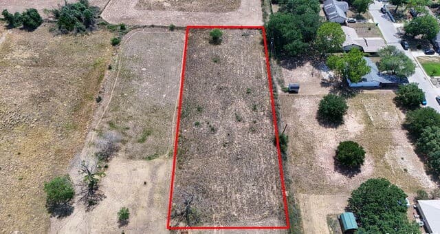 rental at 0 Wisdom in Lytle, TX — photo 3