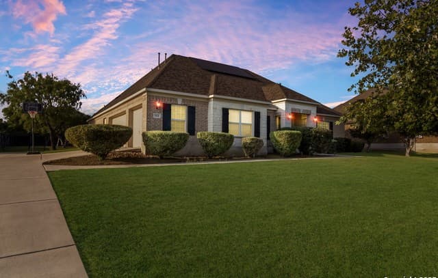 4-bedroom rental at 364 Stone Trail in Castroville, TX — photo 1