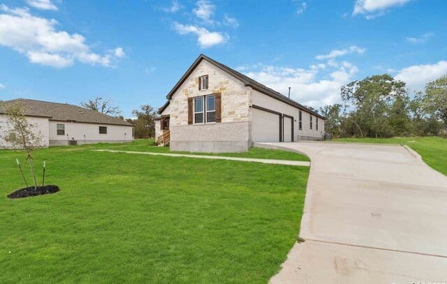 4-bedroom rental at 21225 Jordans Ranch Way in San Antonio, TX — photo 3